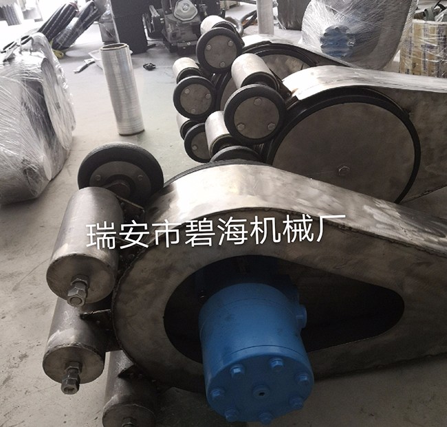 Yantai customer hook machine products successfully delivered